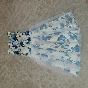 (J1) Danna Belle Floral girl dress size 7y